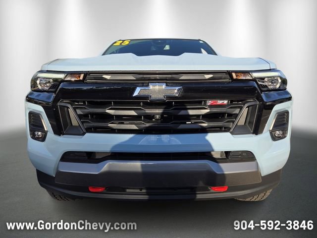 Used 2025 Chevrolet Colorado Z71 w/ Technology Package image 9