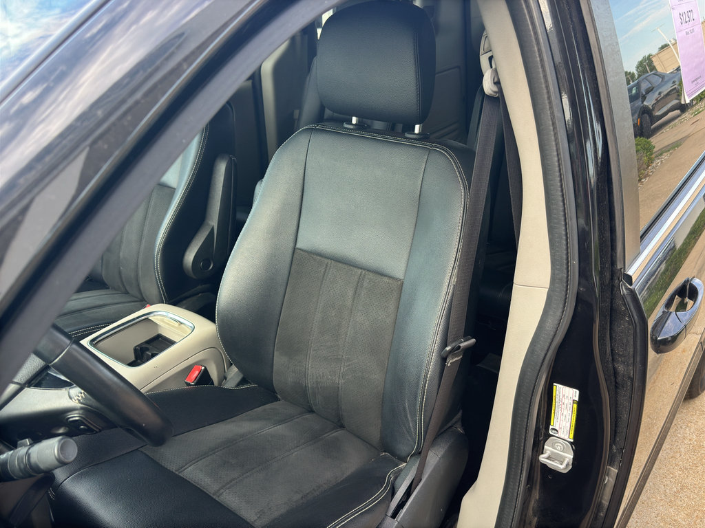 Used 2019 Dodge Grand Caravan SXT FWD image 26