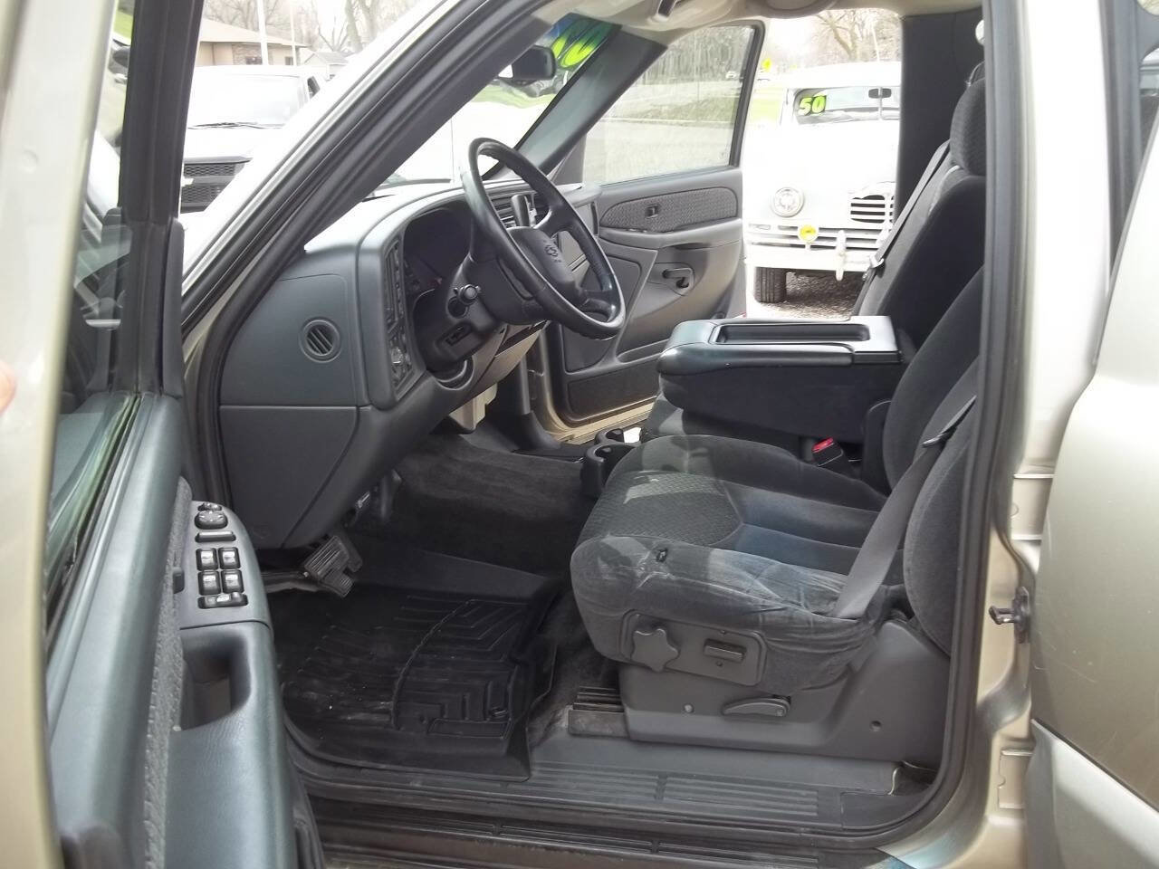 Used 2002 Chevrolet Avalanche 4x4 w/ Off-Road Suspension Pkg image 7