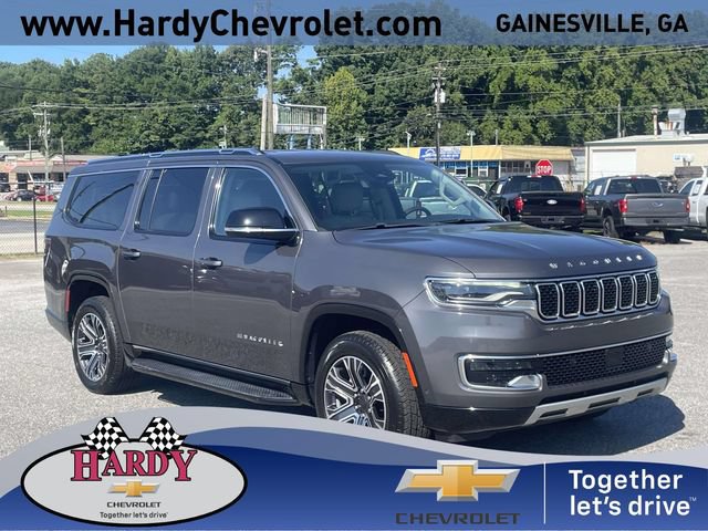 Used 2024 Jeep Wagoneer L Series II w/ Flexible Seating Group RWD image 1