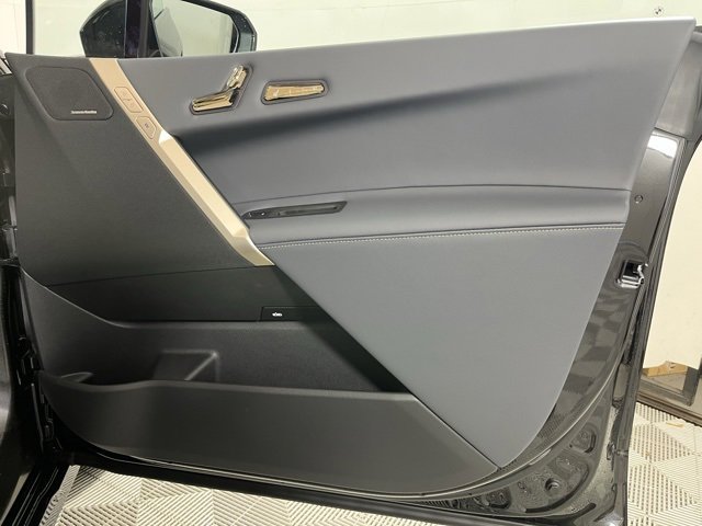 New 2026 BMW iX xDrive60 w/ Executive Package image 23