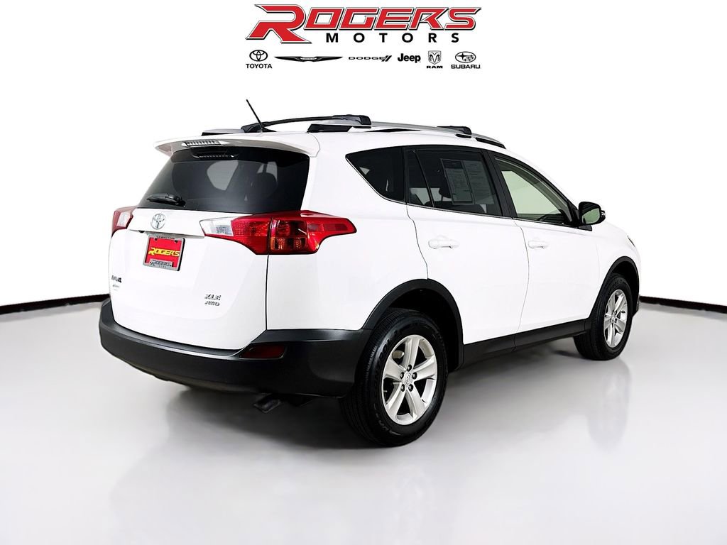 Used 2014 Toyota RAV4 XLE AWD/4WD image 13