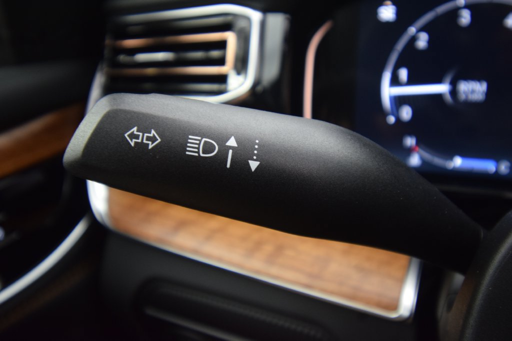 New 2026 Jeep Grand Wagoneer Summit AWD/4WD image 30