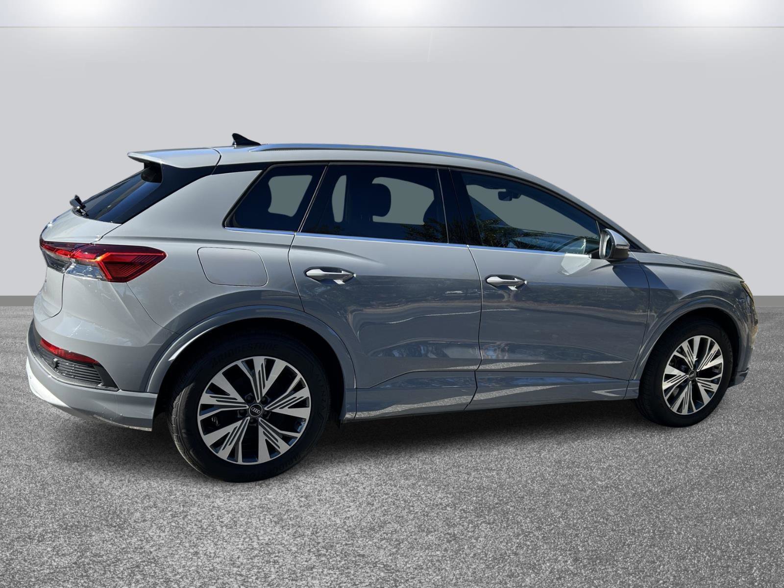 Certified 2025 Audi Q4 e-tron Premium Plus image 4