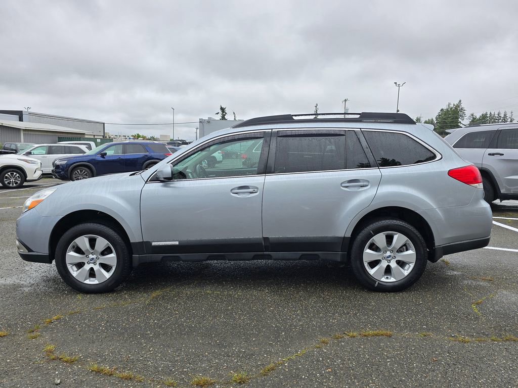 Used 2012 Subaru Outback 2.5i Limited AWD/4WD image 4