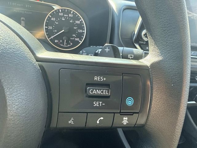 Used 2024 Nissan Rogue SV AWD/4WD image 31