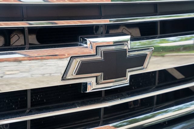 Used 2018 Chevrolet Silverado 2500 High Country w/ Duramax Plus Package AWD/4WD image 8