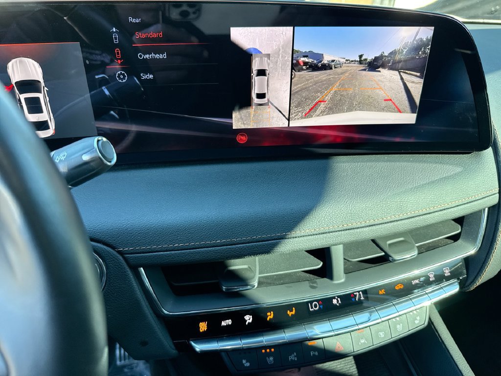 Used 2025 Cadillac CT5 V w/ Technology Package RWD image 28