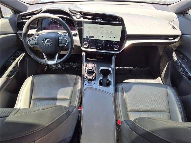 Used 2024 Lexus RZ 300e Premium w/ Technology Package FWD image 17
