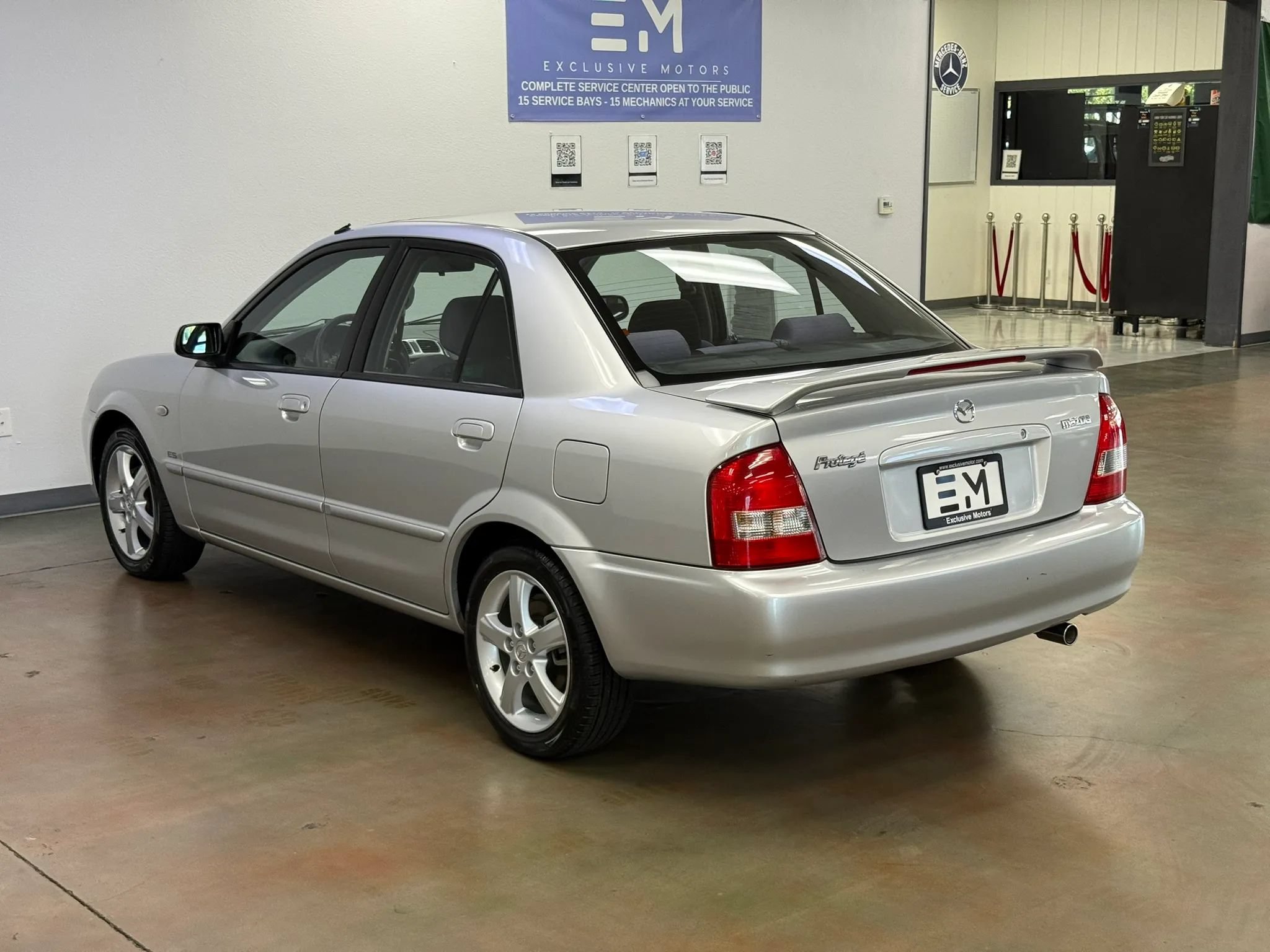 Used 2002 MAZDA Protege FWD image 5
