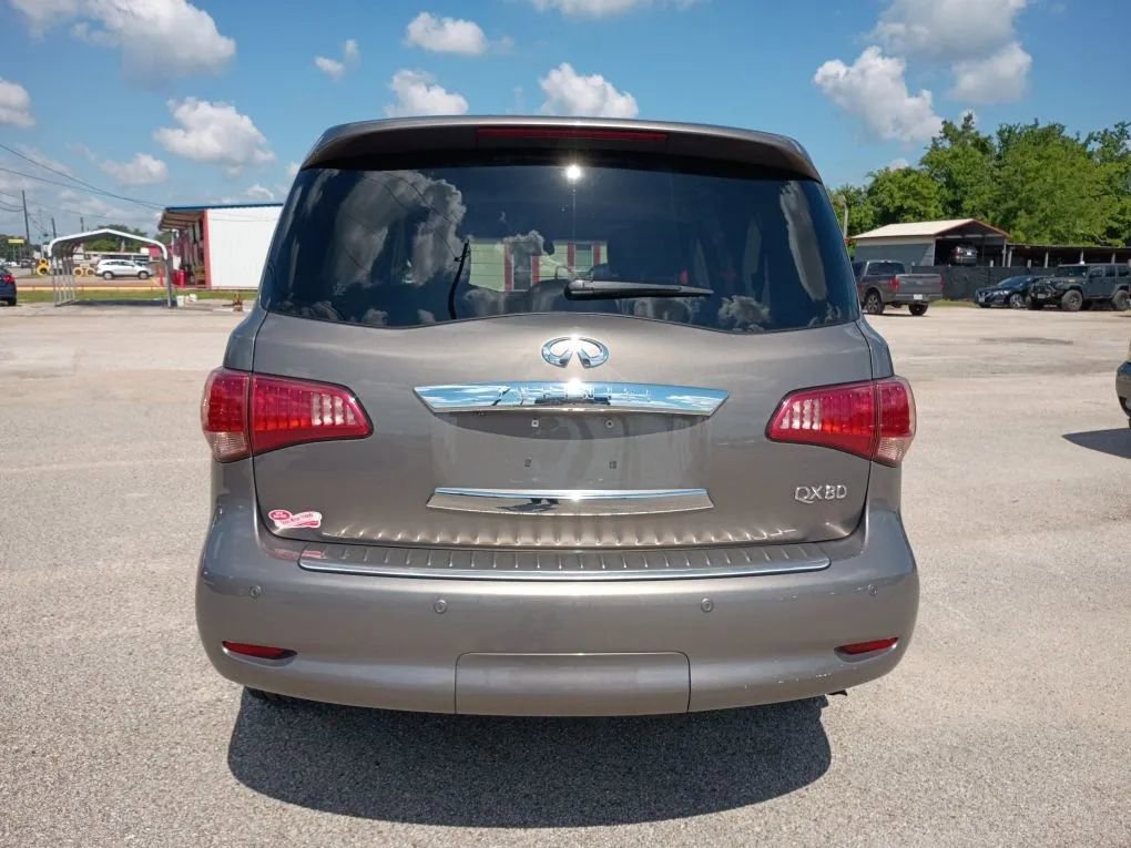 Used 2014 INFINITI QX80 4WD w/ Theater Package image 4
