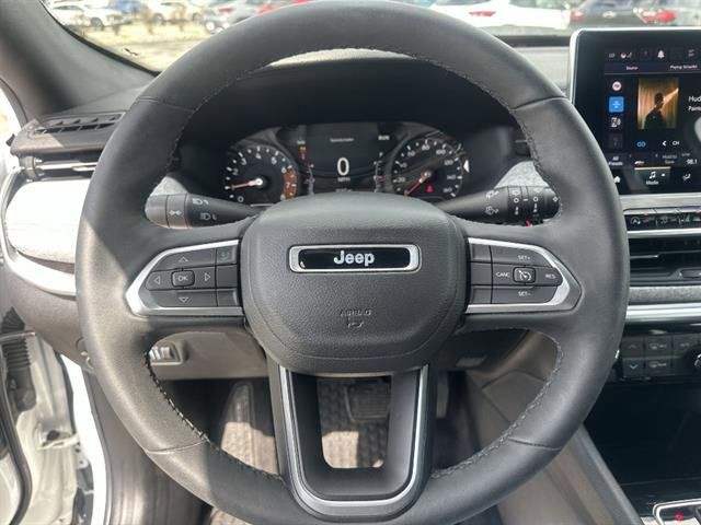 Used 2023 Jeep Compass Latitude w/ Convenience Group AWD/4WD image 34