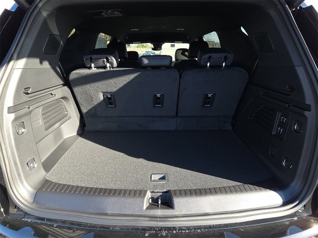 New 2026 Chevrolet Traverse High Country image 33