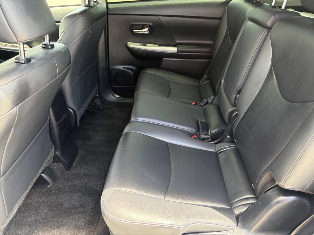 Certified 2017 Toyota Prius V FWD image 21