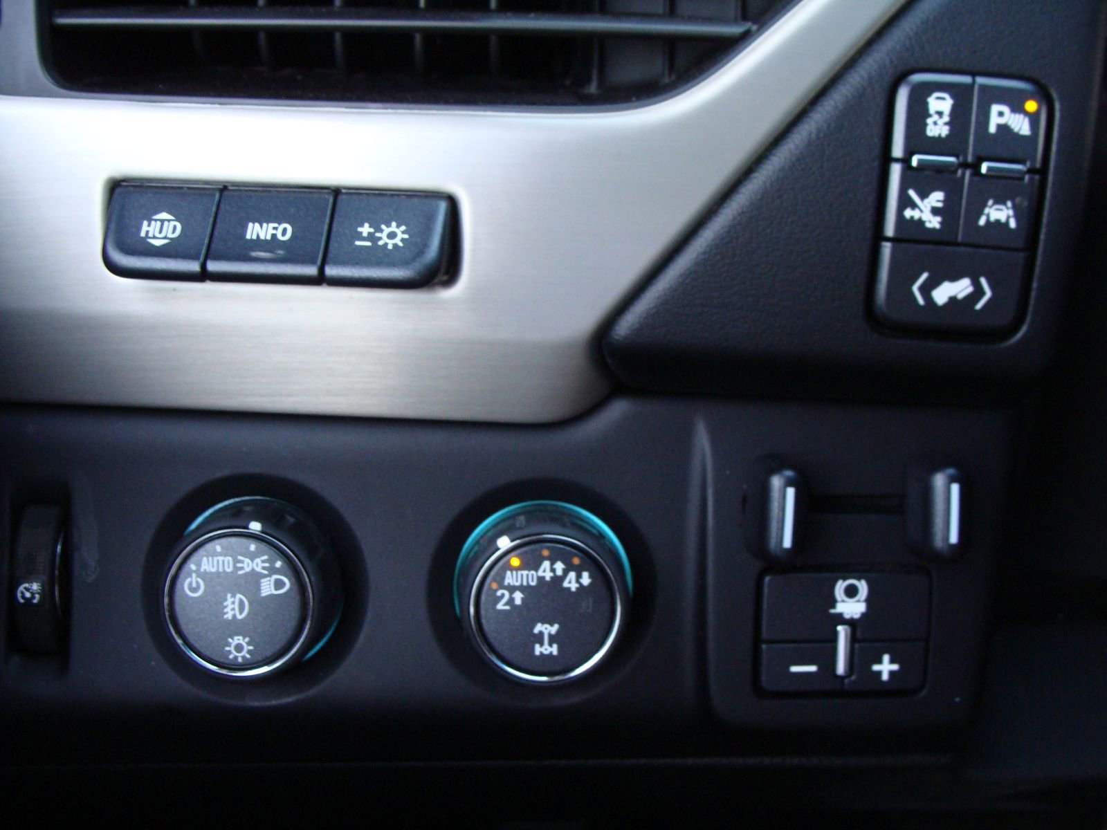 Used 2019 GMC Yukon Denali w/ Denali Ultimate Package image 35