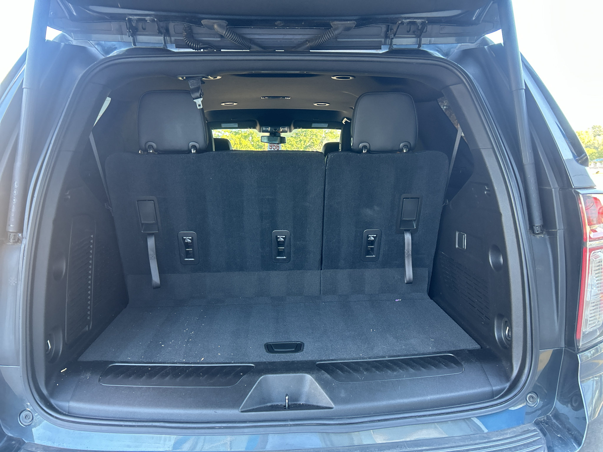 Used 2021 Chevrolet Tahoe LT RWD image 9