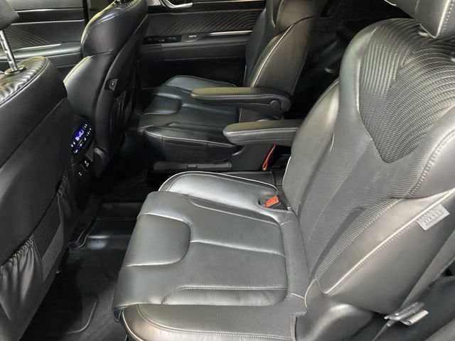 Used 2023 Hyundai Palisade Calligraphy image 24