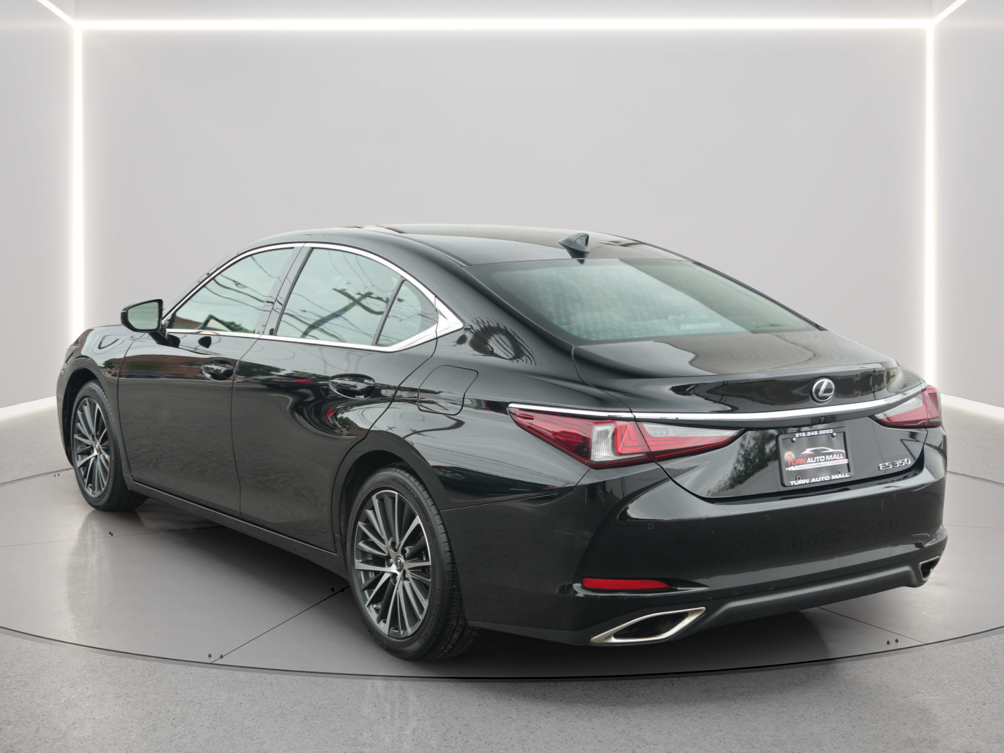 Used 2024 Lexus ES 350 w/ Premium Package FWD image 3