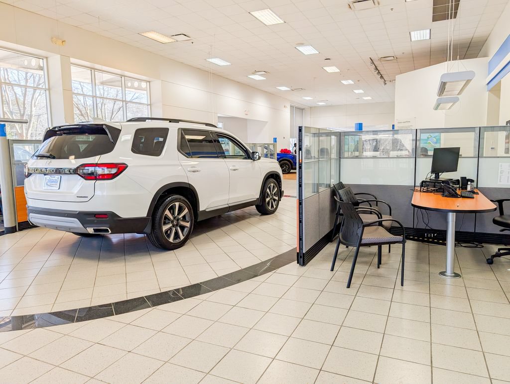 New 2026 Honda Pilot Sport image 19