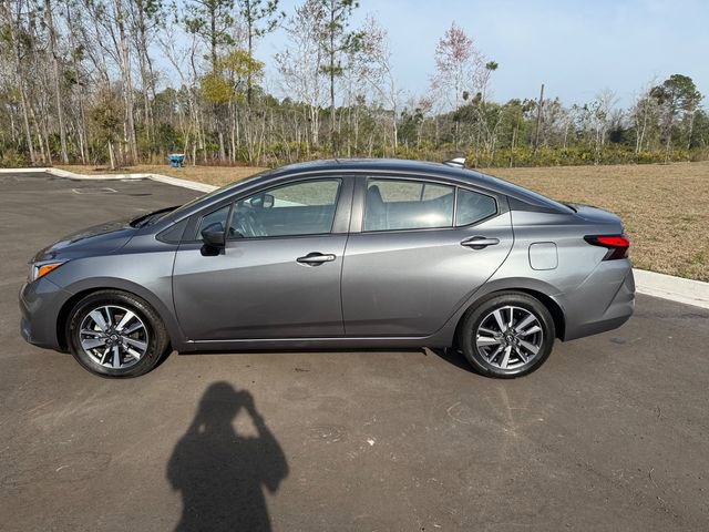 Used 2023 Nissan Versa SV FWD image 2