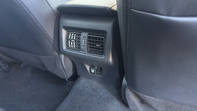 Used 2025 Toyota Camry XSE FWD image 24