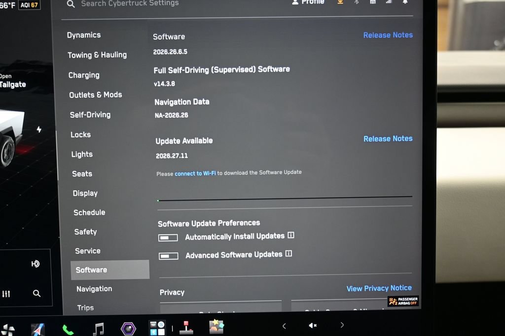 Used 2024 Tesla Cybertruck AWD Crew Cab image 14