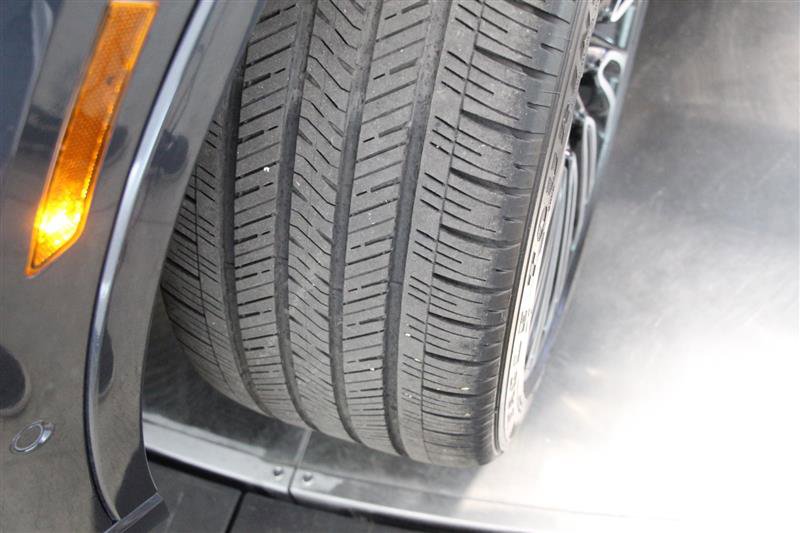 Used 2023 Lincoln Aviator Black Label w/ Class IV Trailer Tow Package image 34