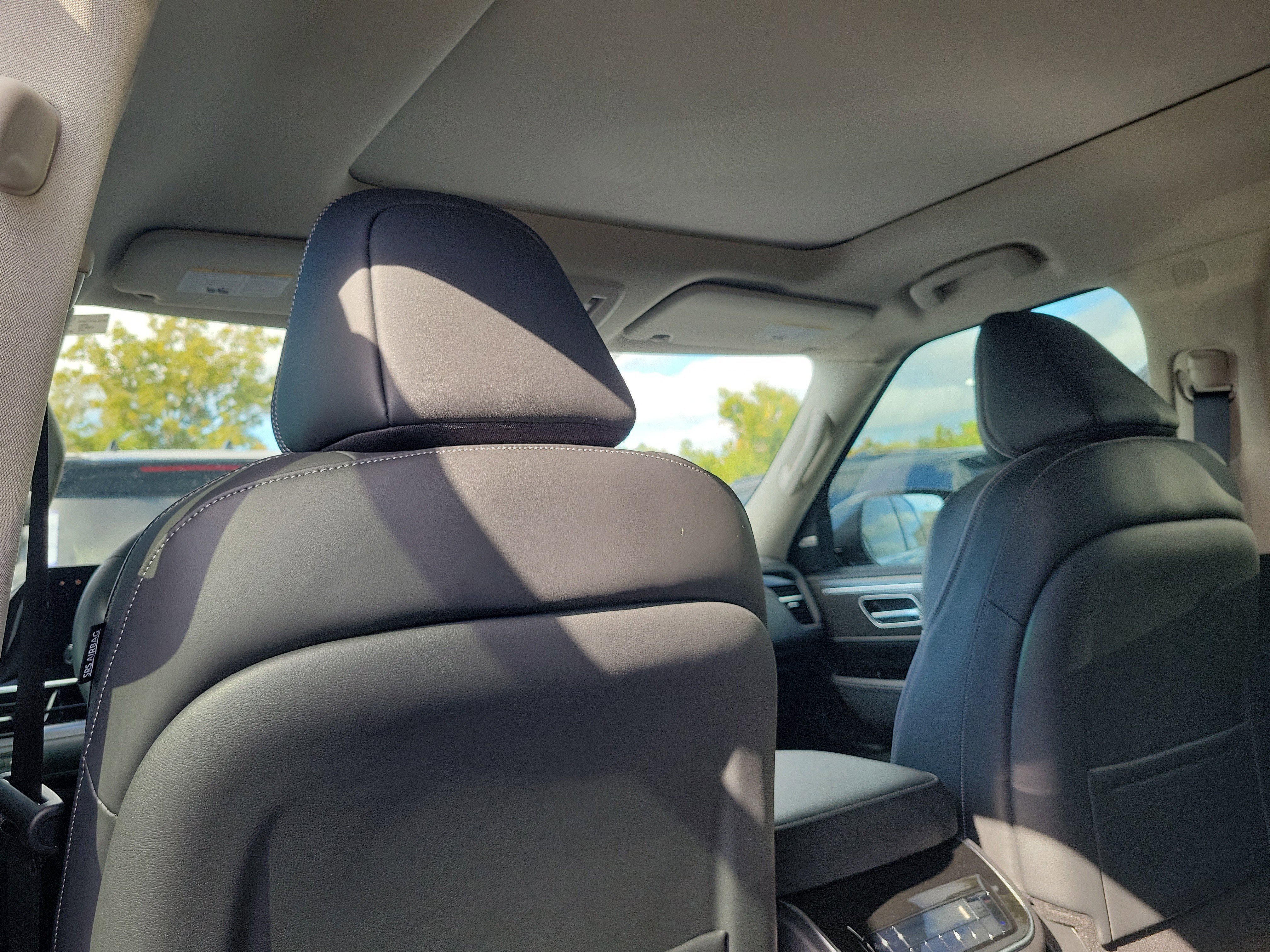 New 2026 INFINITI QX80 Luxe w/ Cargo Package image 9