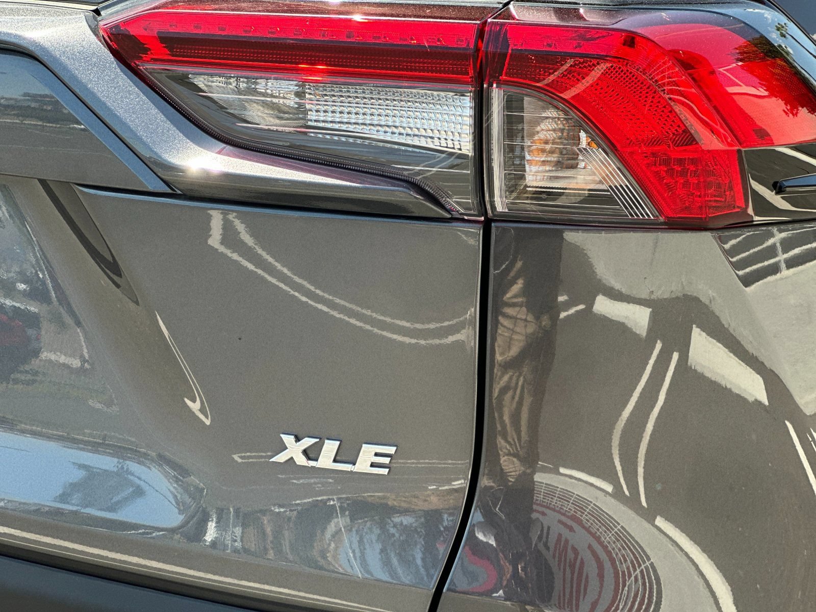 Used 2024 Toyota RAV4 XLE FWD image 24