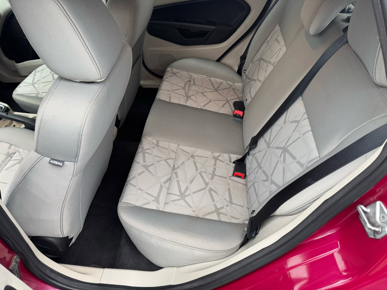 Used 2011 Ford Fiesta SE w/ 203A Rapid Spec Order Code image 9