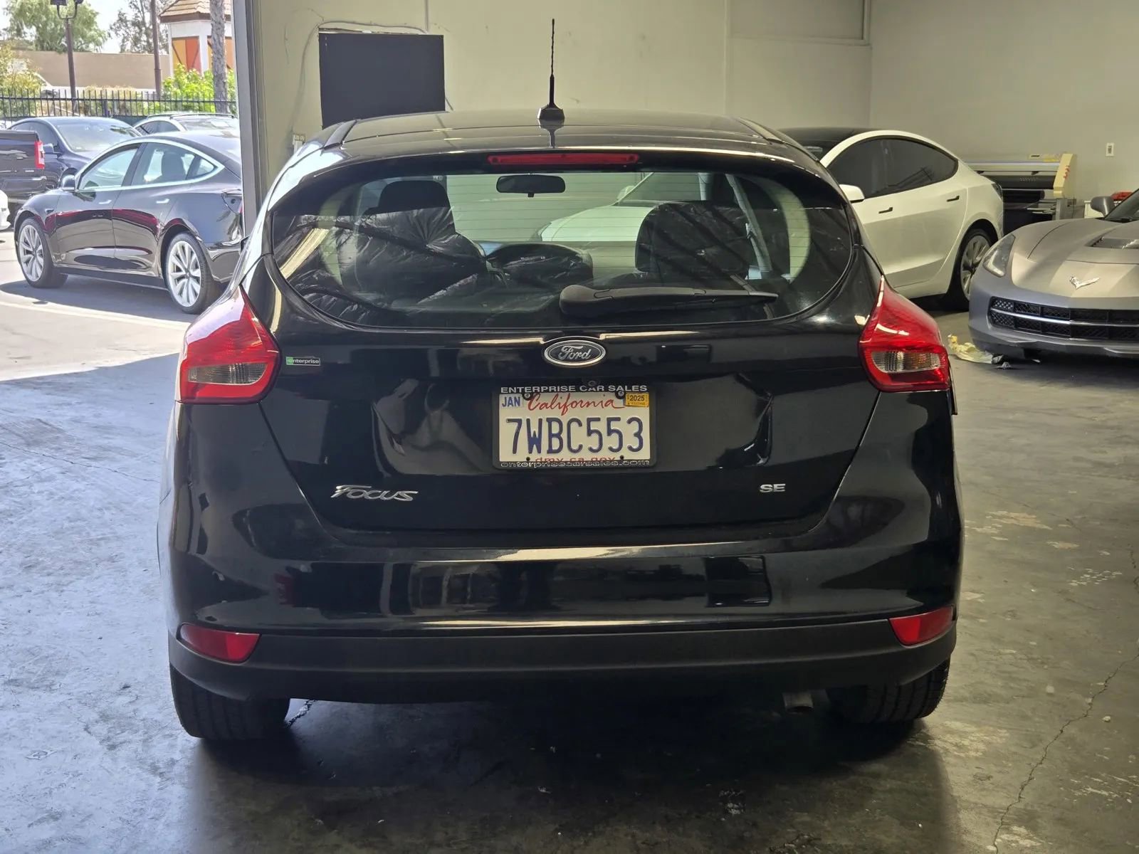 Used 2017 Ford Focus SE image 3