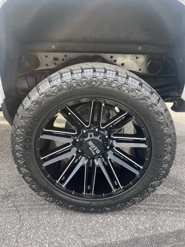 Used 2018 Chevrolet Silverado 2500 LT w/ LT Fleet Convenience Package AWD/4WD image 14