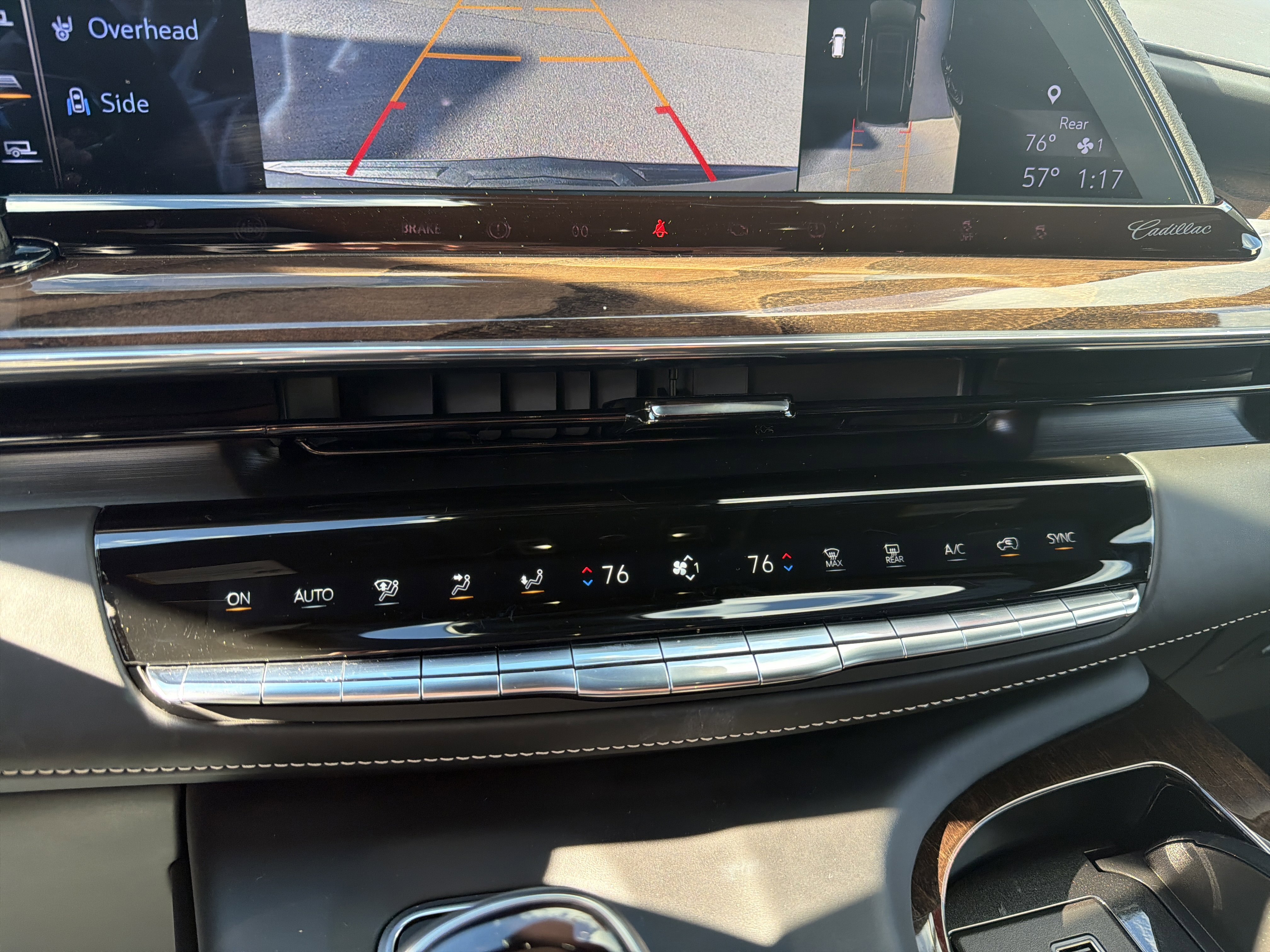 Used 2022 Cadillac Escalade ESV Premium Luxury Platinum image 19