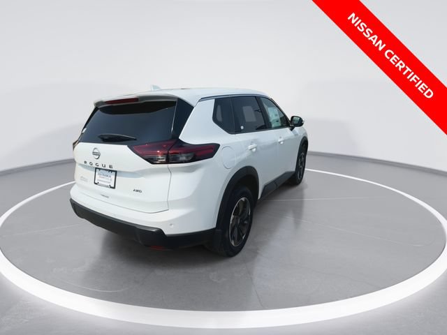 Certified 2026 Nissan Rogue SV AWD/4WD image 8