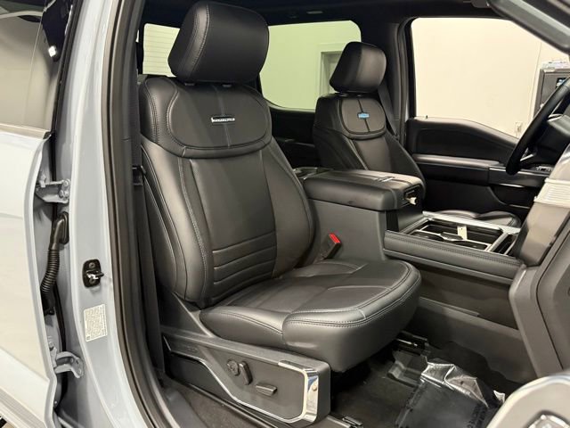 New 2025 Ford F350 Platinum w/ FX4 Off-Road Package image 31