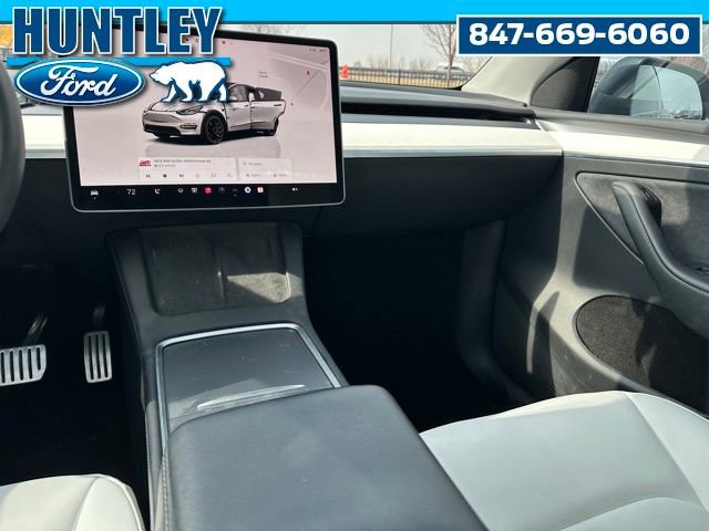 Used 2023 Tesla Model Y Performance image 18
