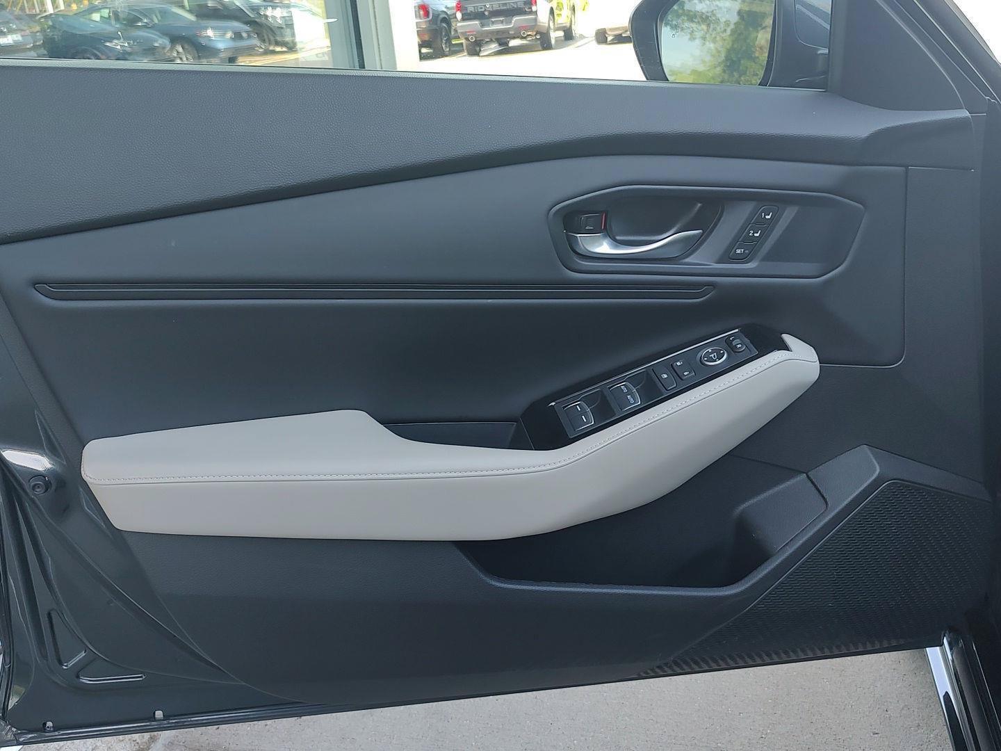 Used 2023 Honda Accord Touring image 21