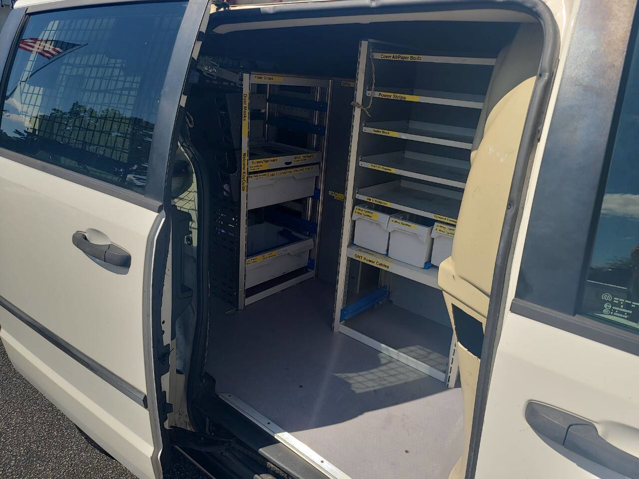 Used 2013 RAM C/V Tradesman image 25