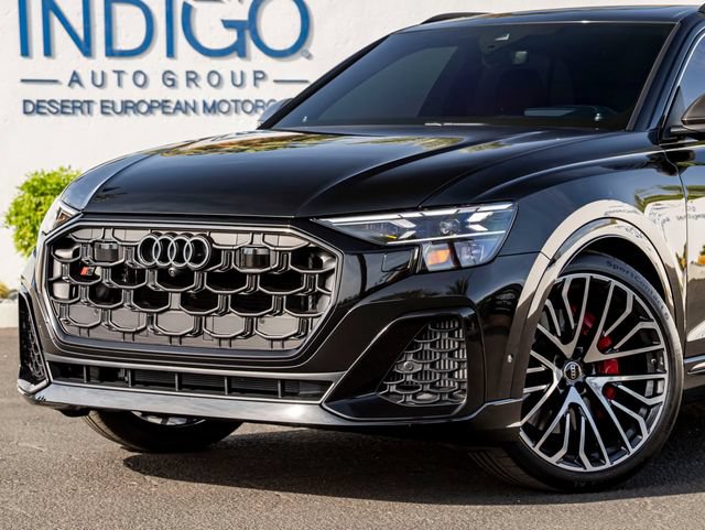 Used 2026 Audi SQ8 Prestige AWD/4WD image 2