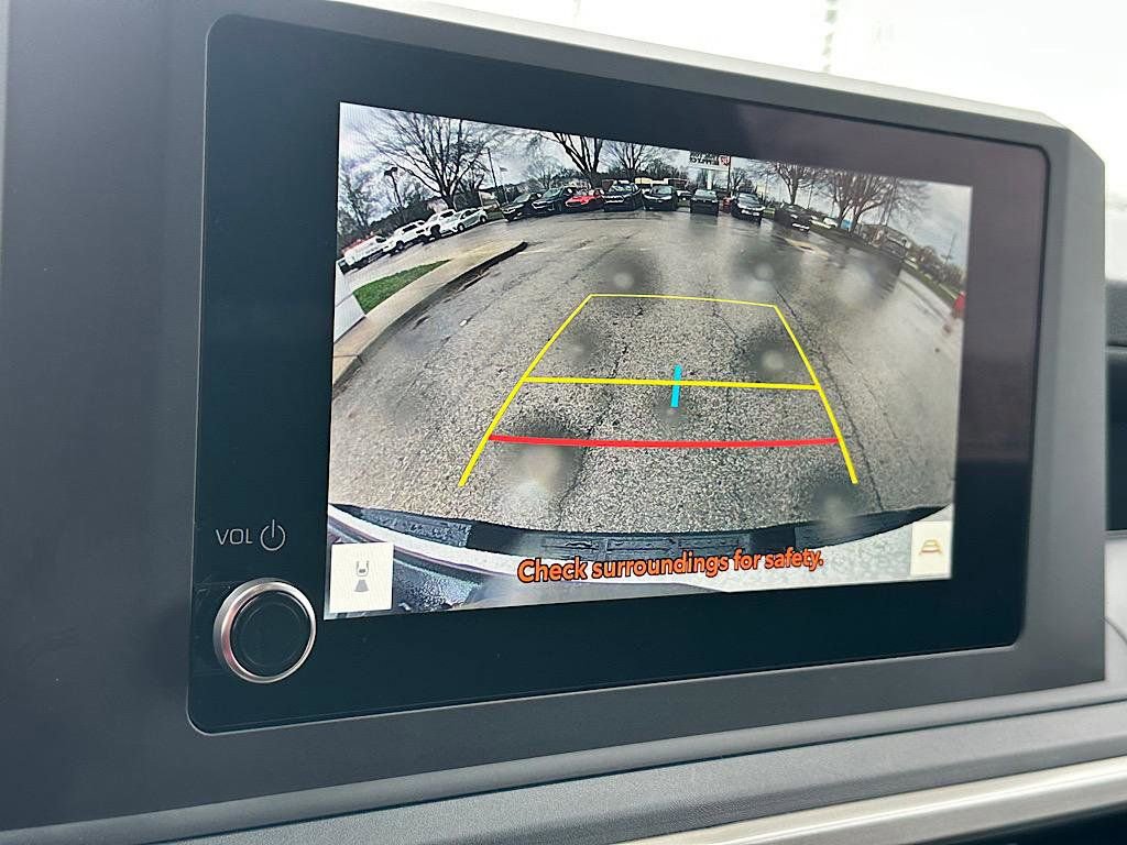 Certified 2025 Toyota Tacoma SR image 26