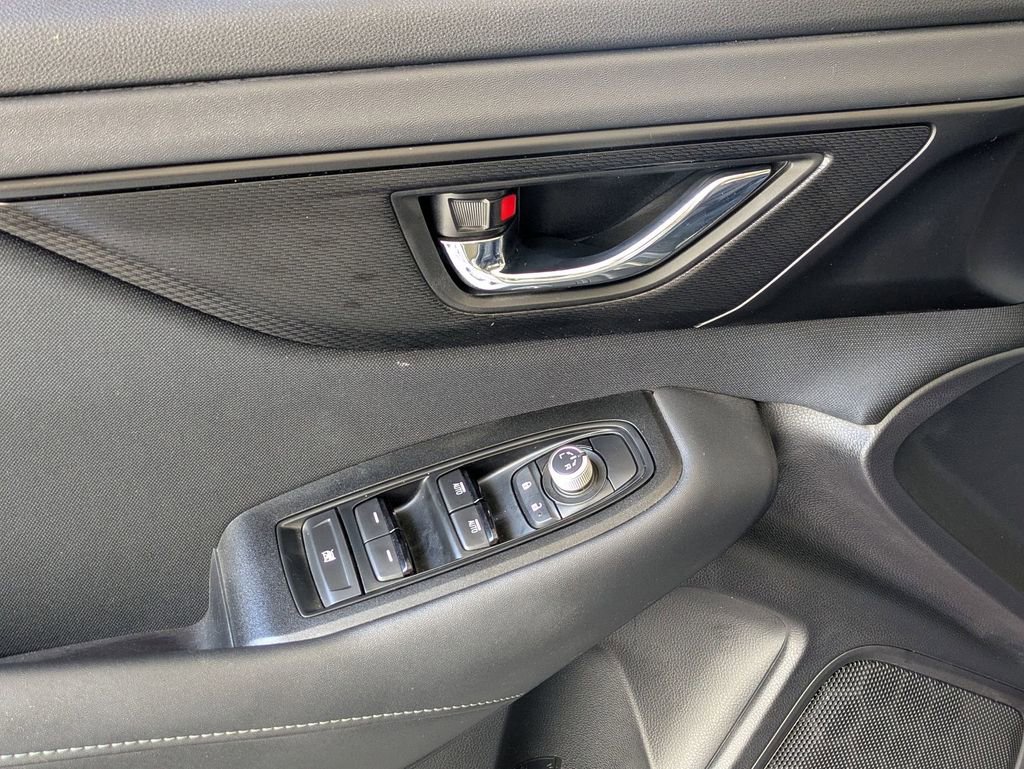 Used 2025 Subaru Outback Premium image 13