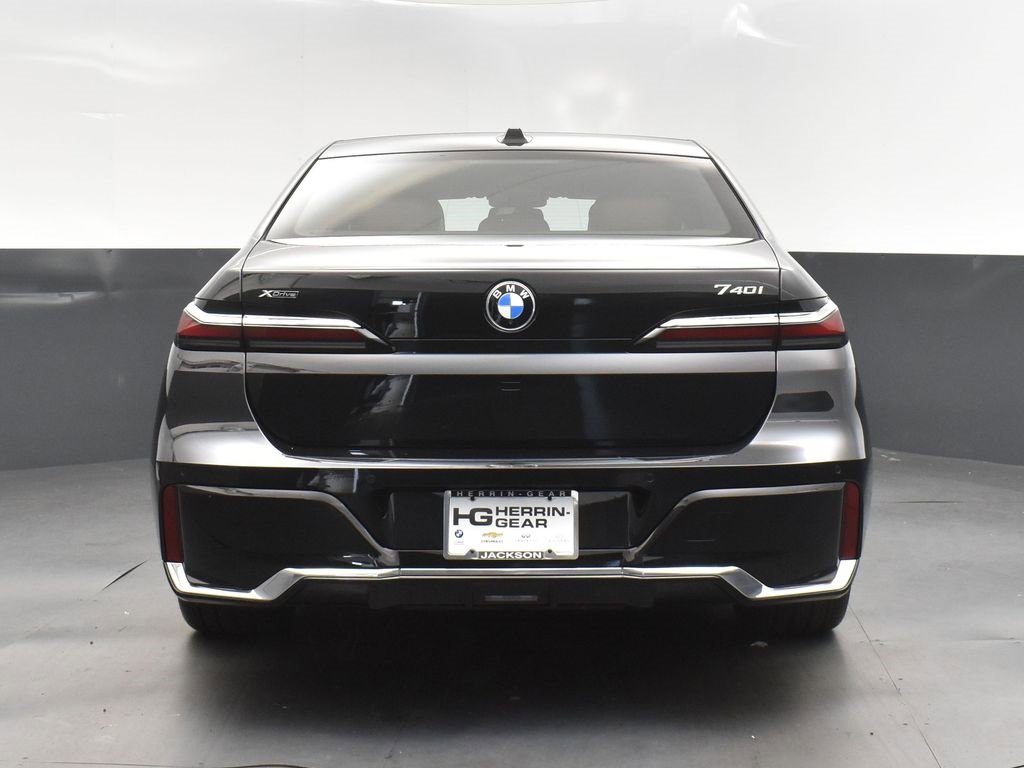 New 2026 BMW 740i xDrive w/ Executive Package image 6