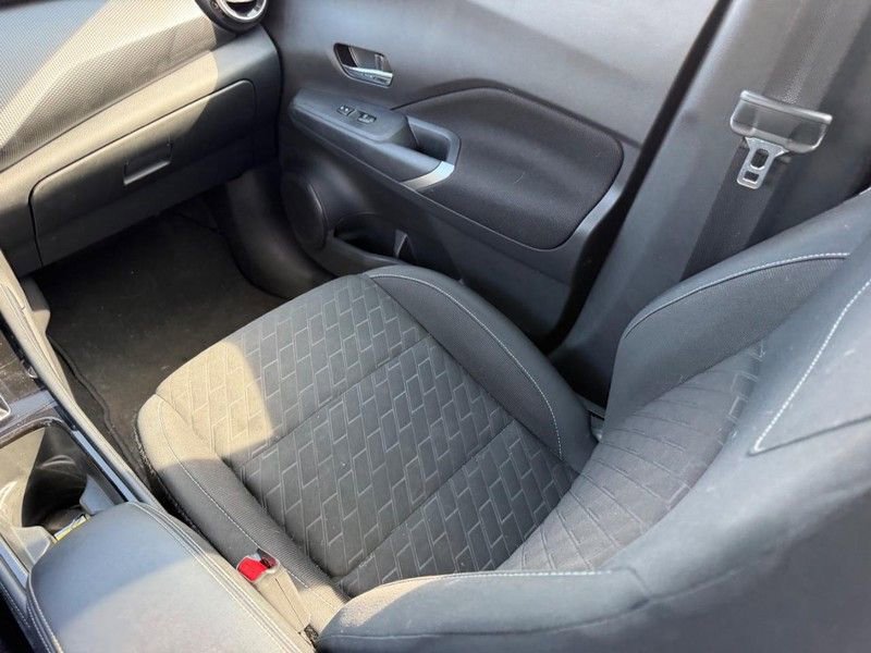 Used 2023 Nissan Kicks SV image 14