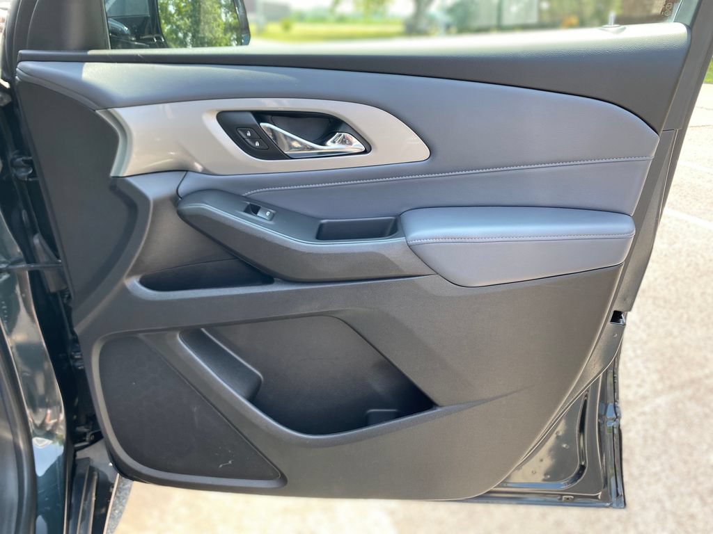 Used 2018 Chevrolet Traverse LT AWD/4WD image 9