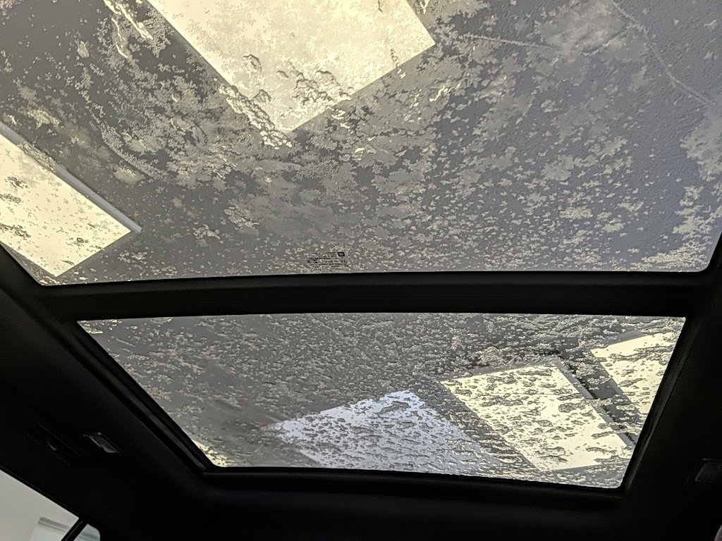 Used 2022 Chevrolet Suburban Z71 w/ Luxury Package image 34