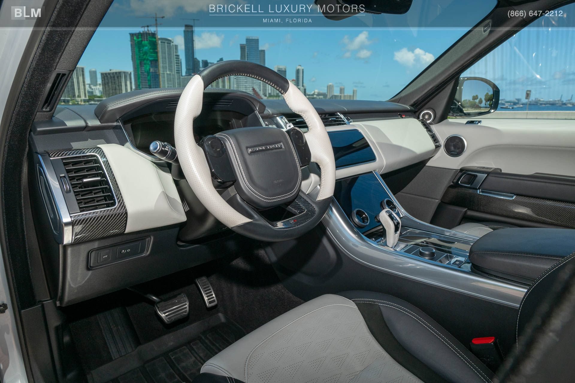 Used 2022 Land Rover Range Rover Sport SVR Carbon Edition AWD/4WD image 8