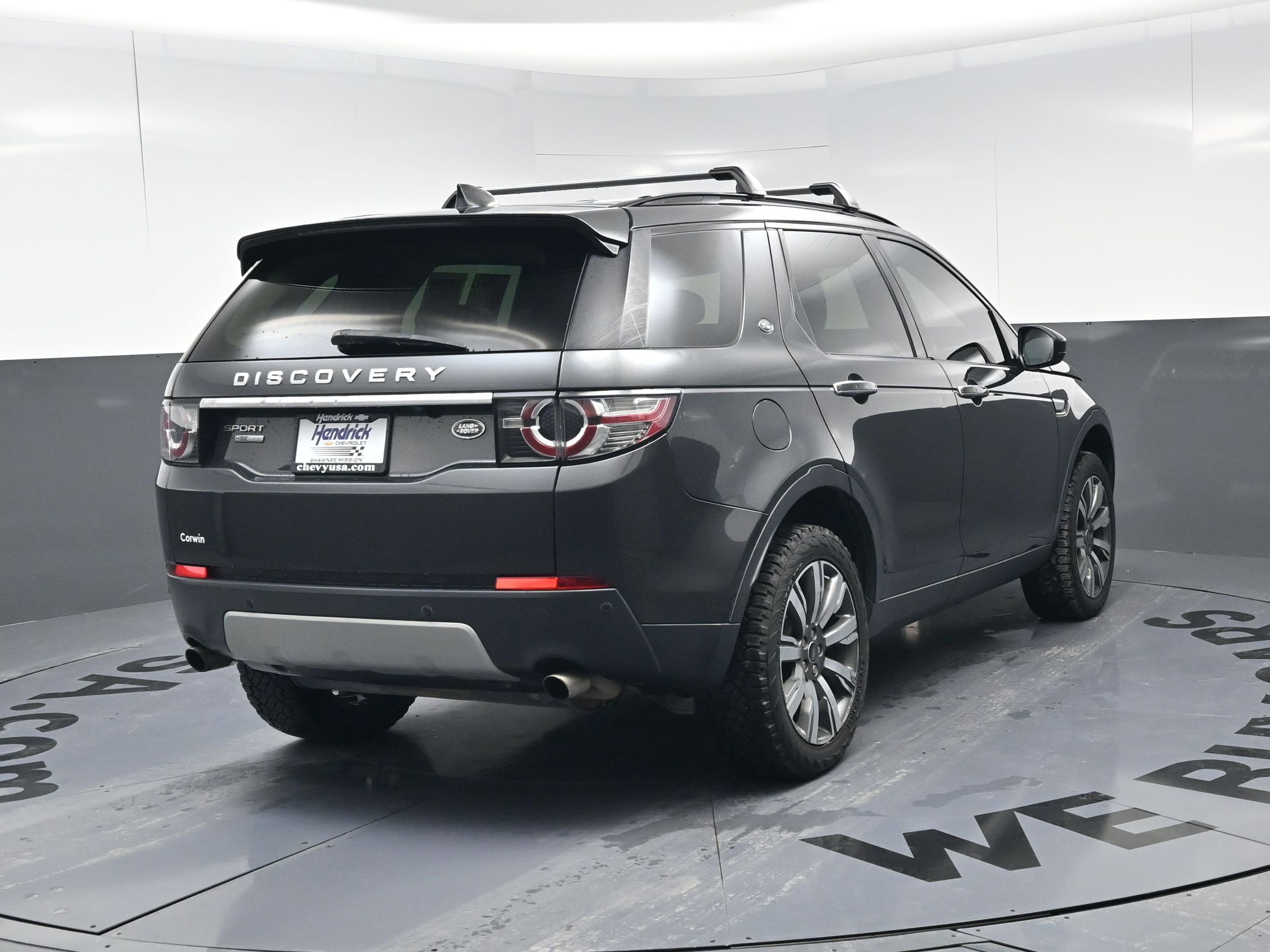 Used 2017 Land Rover Discovery Sport HSE Luxury image 9