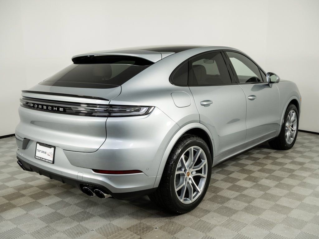 New 2026 Porsche Cayenne Base image 29