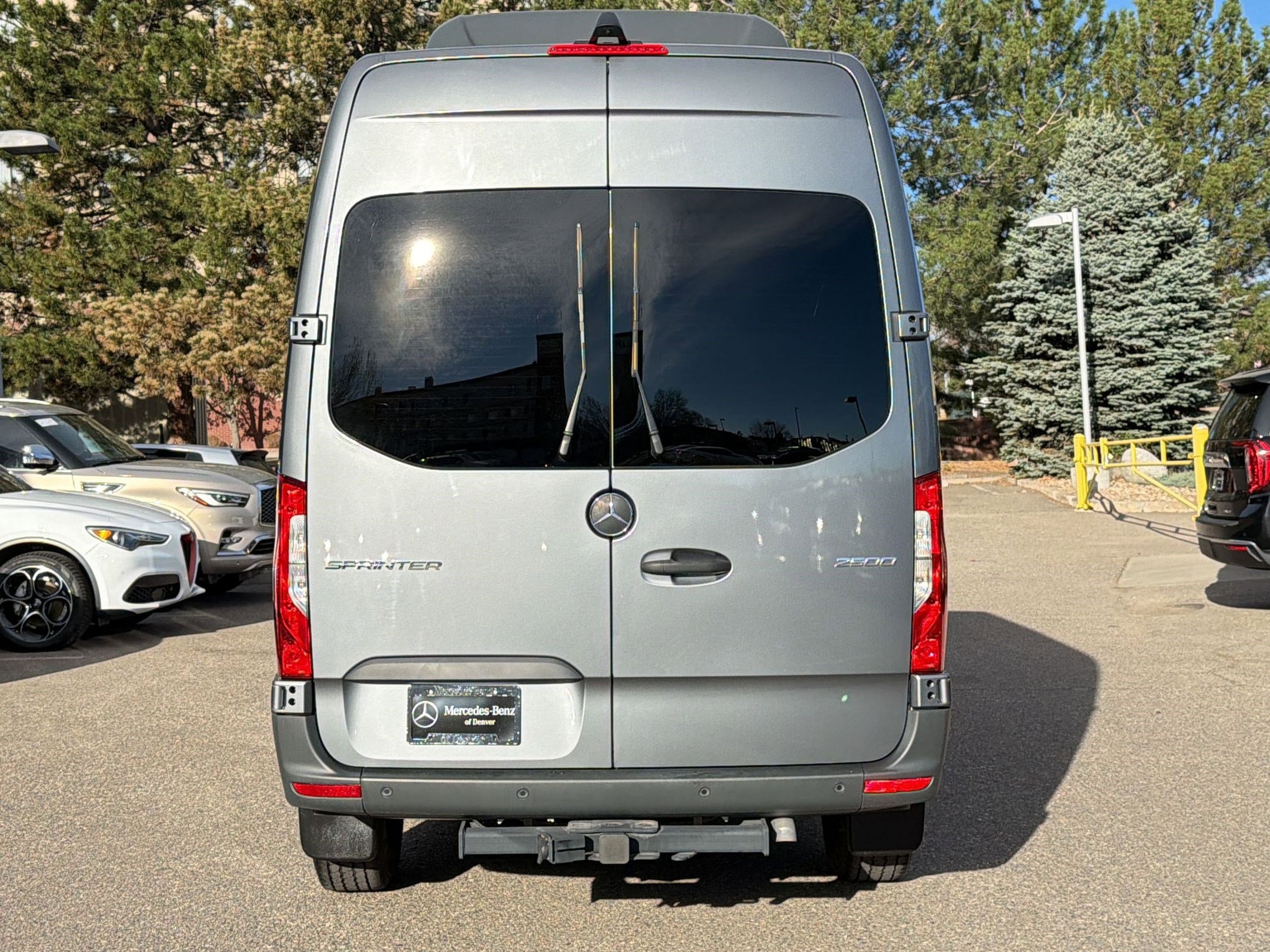 Used 2024 Mercedes-Benz Sprinter 2500 image 10