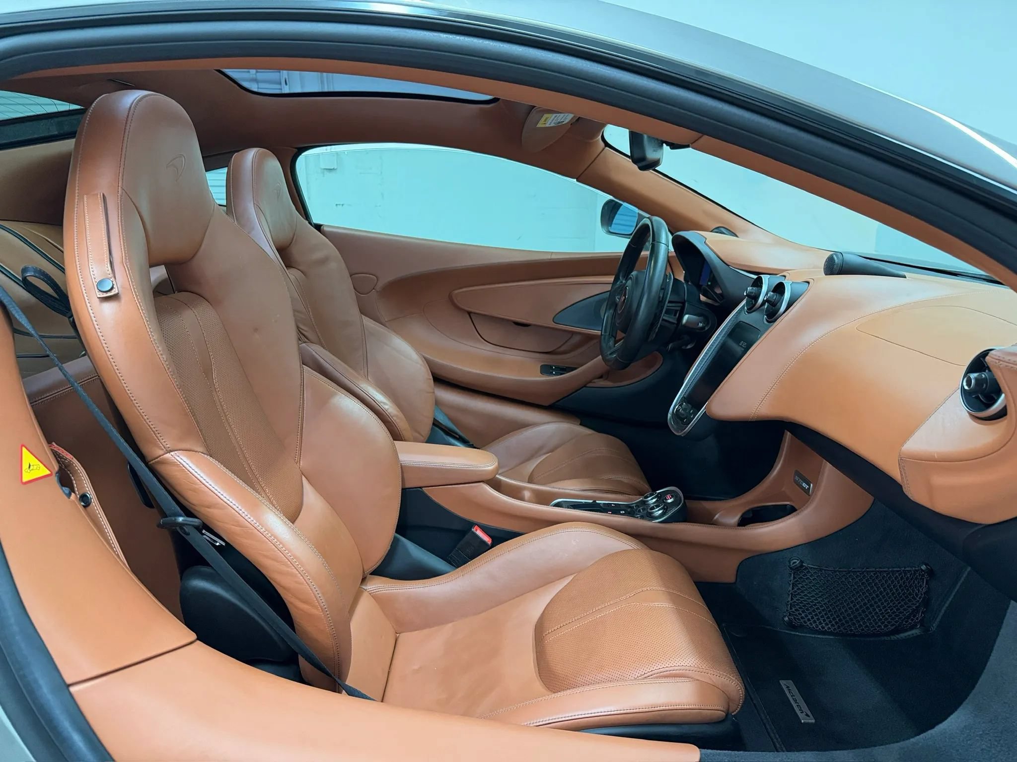 Used 2017 McLaren 570S RWD image 54